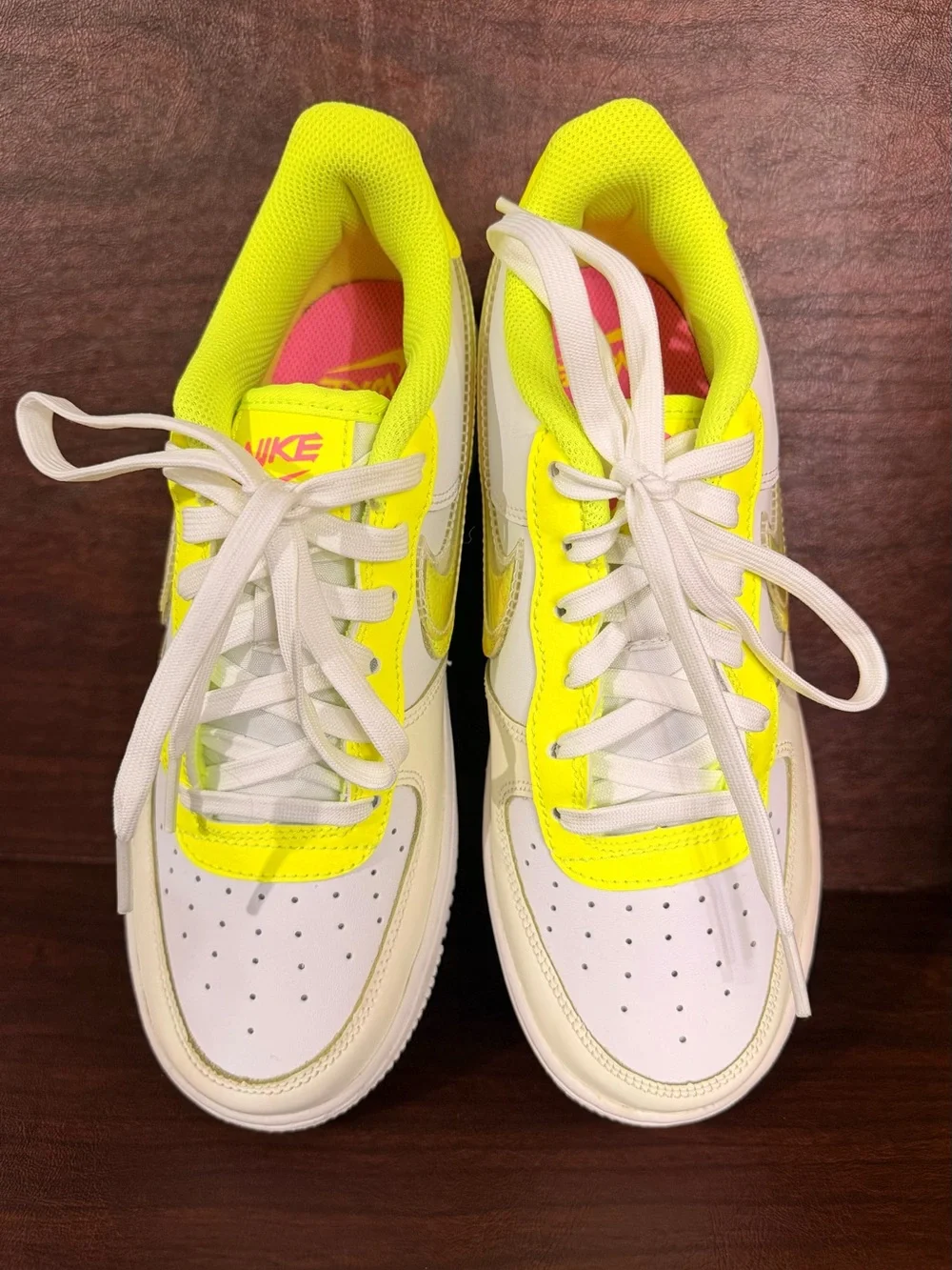 Nike White Low-Top Sneakers with Neon Yellow Accents Youth Size 6.5